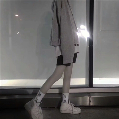 微信粉嫩清新女生头像