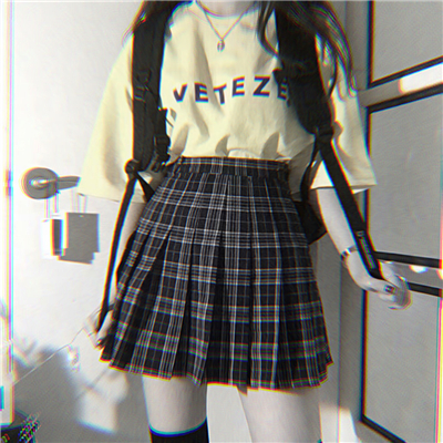 超拽带字的微信个性女生头像下载