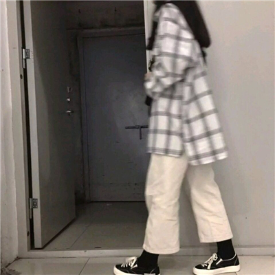 微信粉嫩清新女生头像