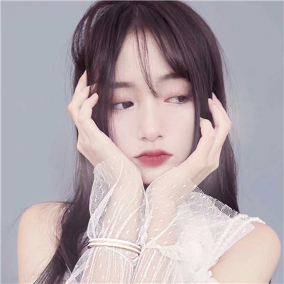 超拽带字的微信个性女生头像下载