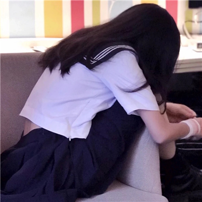 超拽带字的微信个性女生头像下载