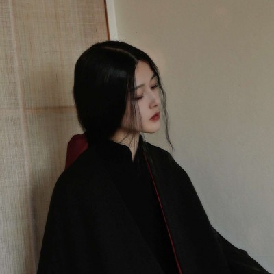 微信性感迷人女生头像