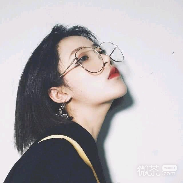 微信时尚清新性感女生头像