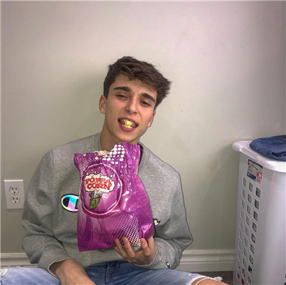 微信性感帅气冷漠欧美男生头像