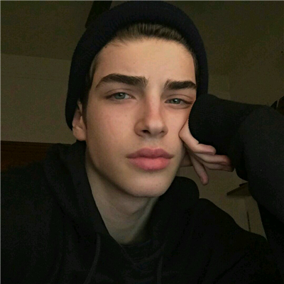 微信性感帅气冷漠欧美男生头像