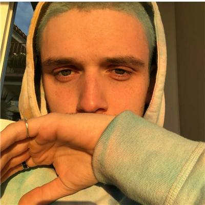 微信性感帅气冷漠欧美男生头像