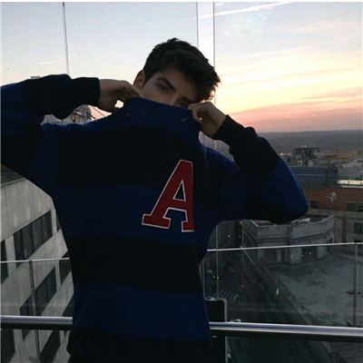 微信性感帅气冷漠欧美男生头像