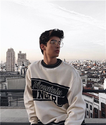 微信性感帅气冷漠欧美男生头像