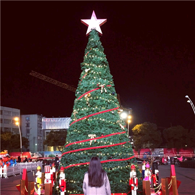 微信甜蜜稳重情侣头像