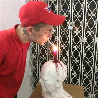 微信冷酷寂寞男生头像