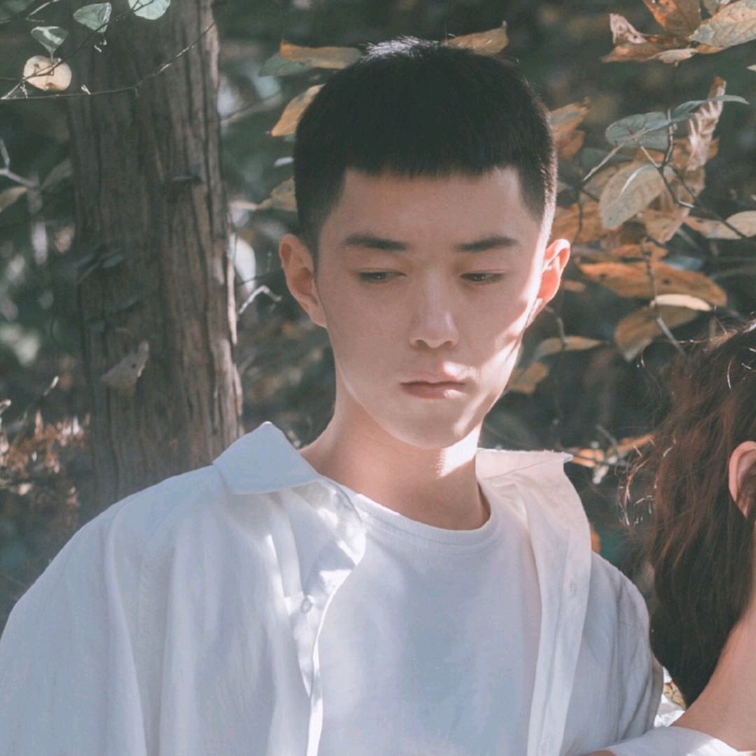 微信甜蜜稳重情侣头像