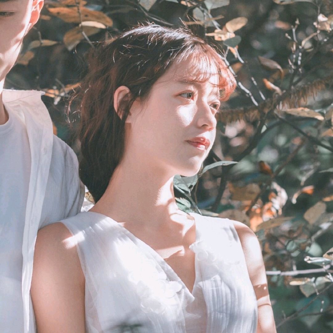 微信甜蜜稳重情侣头像