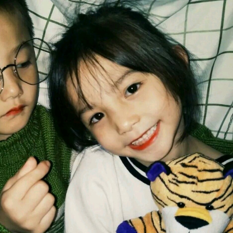 微信甜蜜稳重情侣头像