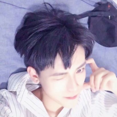 酷炫帅气个性男生系列微信头像下载