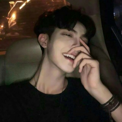 酷炫帅气个性男生系列微信头像下载