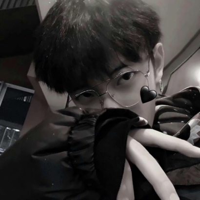 酷炫帅气个性男生系列微信头像下载