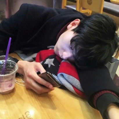 酷炫帅气个性男生系列微信头像下载