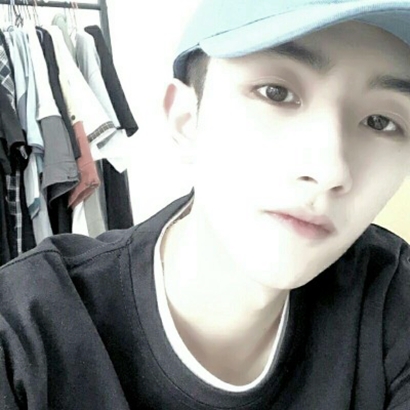 酷炫帅气个性男生系列微信头像下载