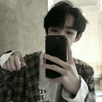 酷炫帅气个性男生系列微信头像下载