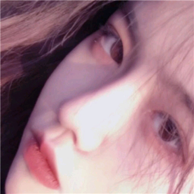 微信森系复古女生头像