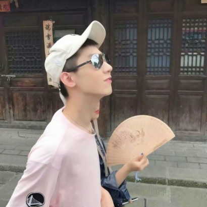 个性超酷的微信气质男生头像下载