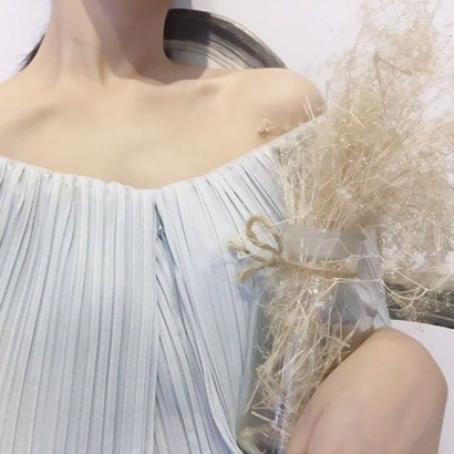 性感的女生锁骨部位微信头像合集下载