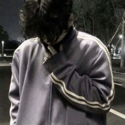 唯美个性黑白风格微信帅气男生头像下载
