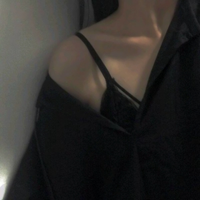 性感的女生锁骨部位微信头像合集下载
