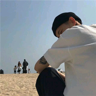 微信超拽冷酷男生头像