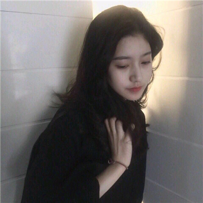 微信迷人性感个性女生头像