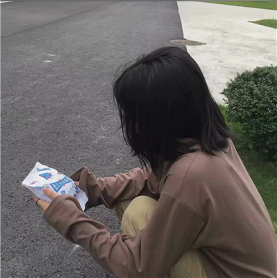 微信迷人性感个性女生头像