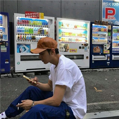 微信超拽冷酷男生头像