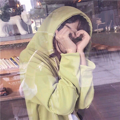 微信迷人性感个性女生头像