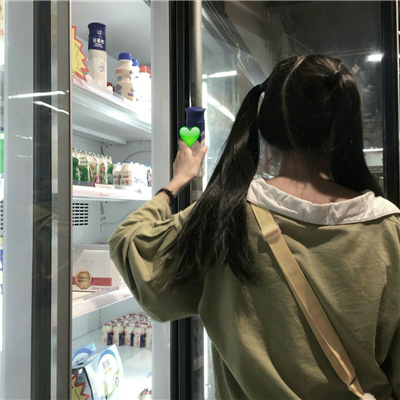 微信迷人性感个性女生头像