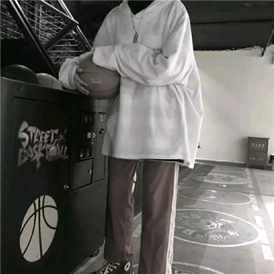 微信意境高冷寂寞男生头像