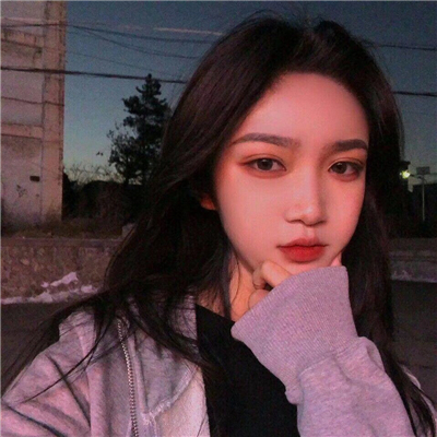 微信迷人性感个性女生头像