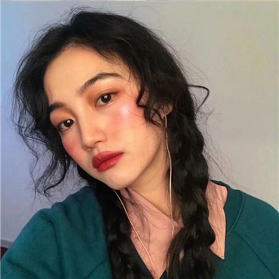 微信迷人性感个性女生头像