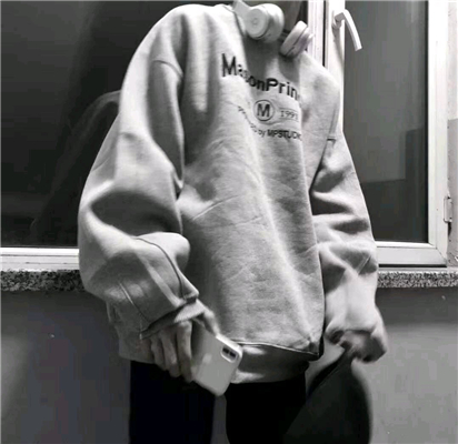 微信意境高冷寂寞男生头像
