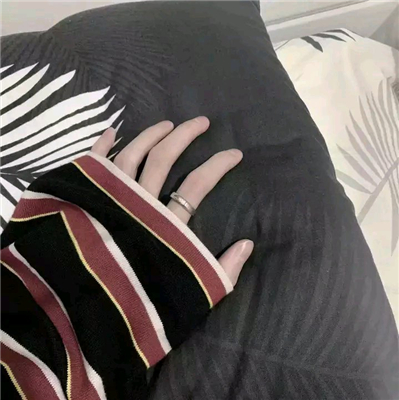 微信意境高冷寂寞男生头像