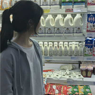 微信迷人性感个性女生头像