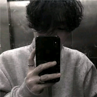 微信意境高冷寂寞男生头像