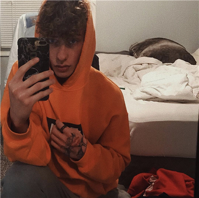 微信小清新时尚冷酷欧美男生头像