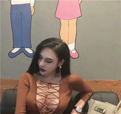 微信阳光气质潮流女生头像
