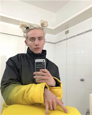 微信小清新时尚冷酷欧美男生头像