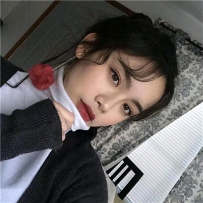 微信阳光气质潮流女生头像