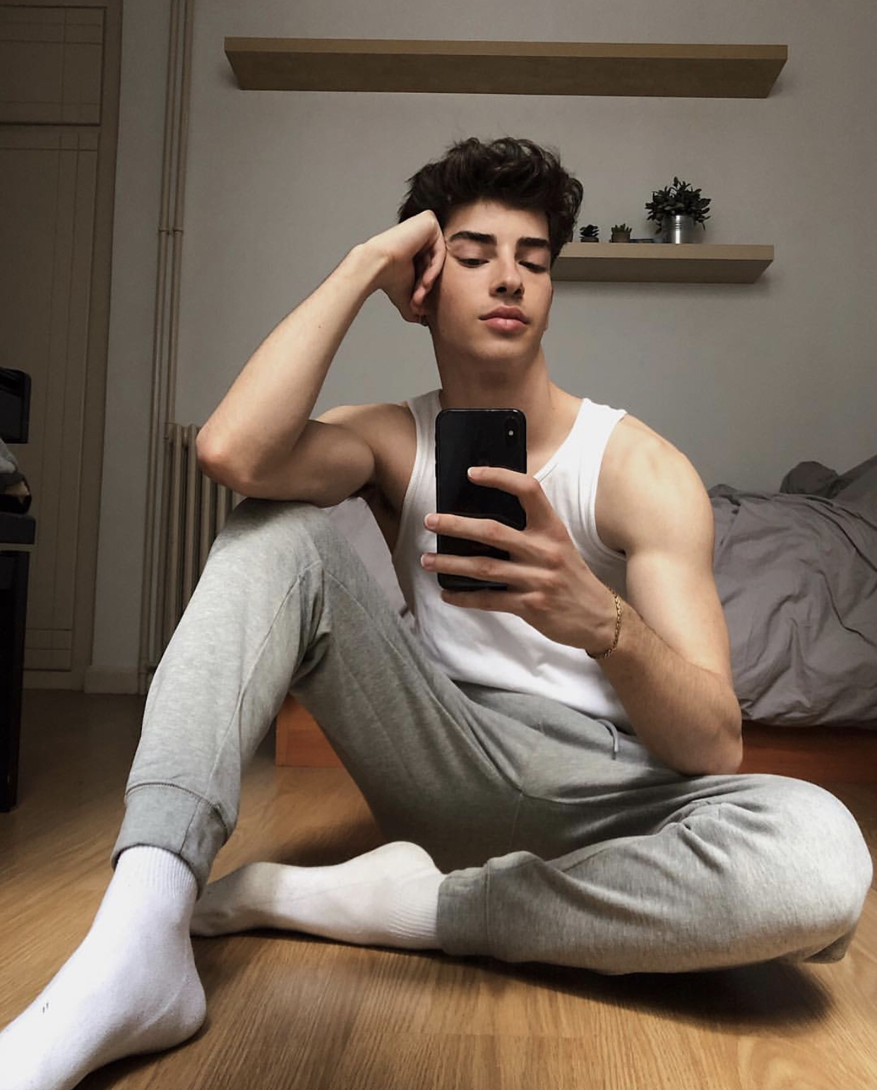 微信小清新时尚冷酷欧美男生头像