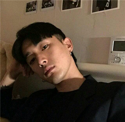 微信高颜值帅气性感男生头像