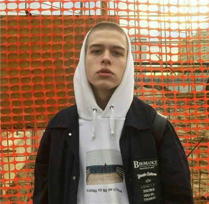 微信文艺冷酷个性男生头像