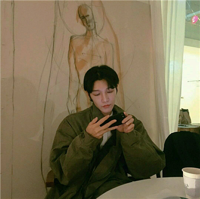 微信文艺冷酷个性男生头像