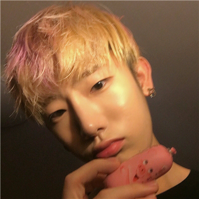 微信文艺冷酷个性男生头像